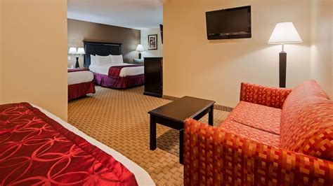 Rooms available at Best Western Saluki Inn .